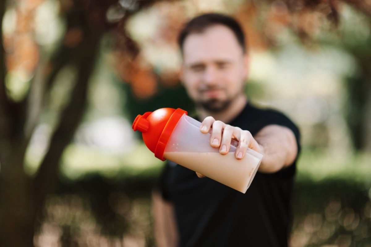 Comparatif Myprotein vs Optimum Nutrition : choix selon l'usage